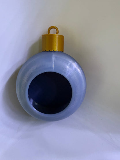 Magnetic Ornament Hide