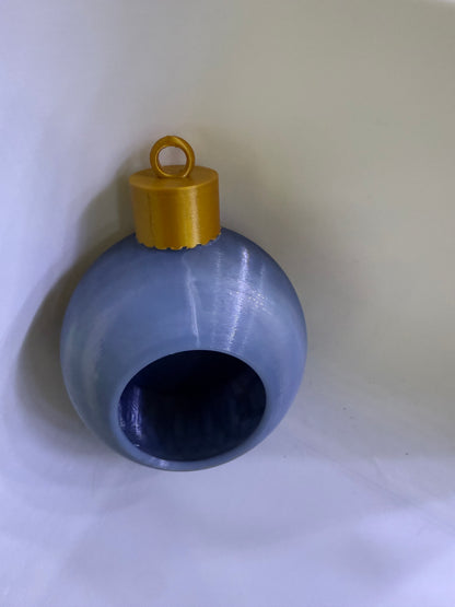 Magnetic Ornament Hide