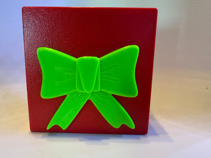 Present Hide with Embossed Bow