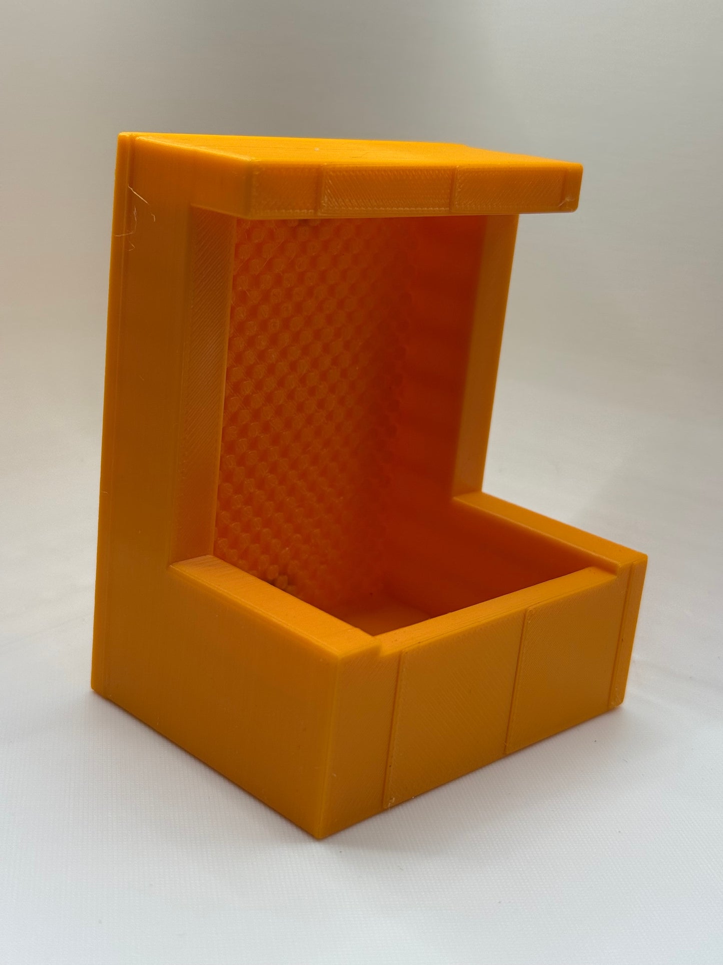 Mesh Back Feeder